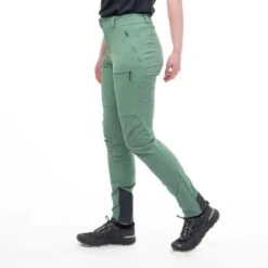 Bergans Of Norway Pantalon Rabot V2 Softshell - Vert Jade Foncé - Femmes -Le monde de la chasse Magasin bergans of norway pantalon rabot v2 softshell vert jade fonce femmes 2