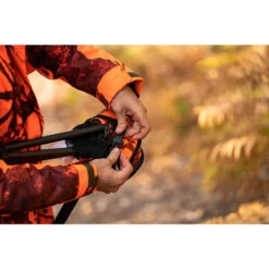 Trépied Carbone Camouflage Fluo BGP900 -Le monde de la chasse Magasin trepied carbone camouflage fluo bgp900 2